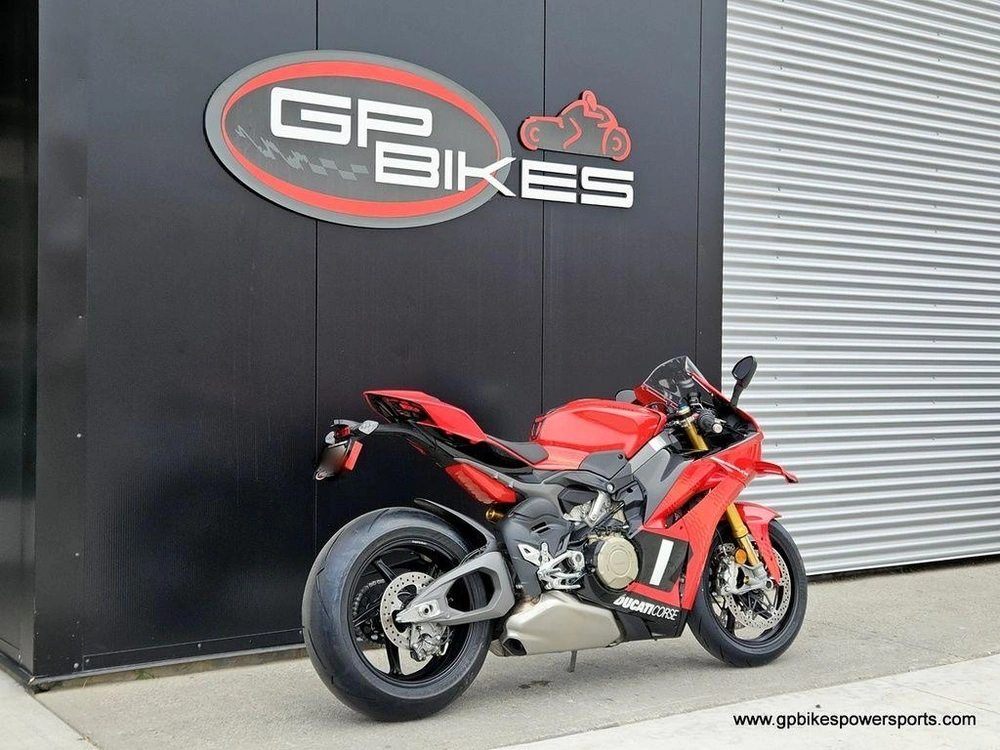 2026 Ducati Panigale V4 S Corse