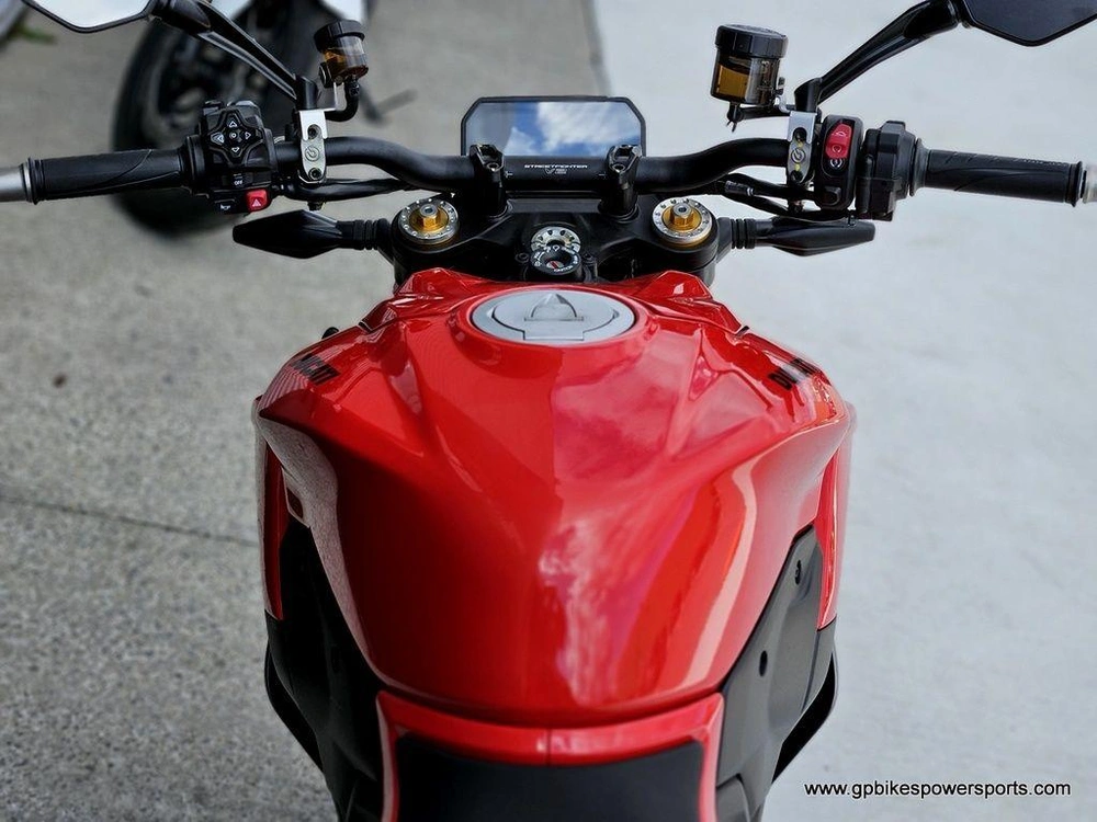 2025 Ducati Streetfighter V2s Ducati Red