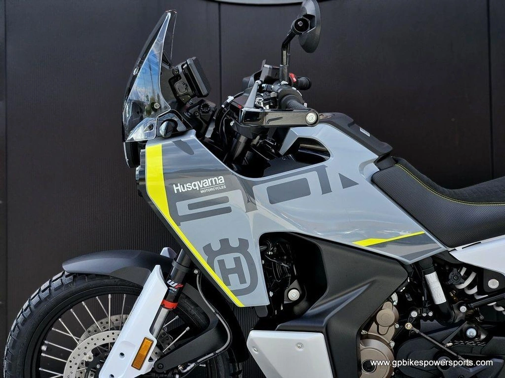 2025 Husqvarna Norden 901