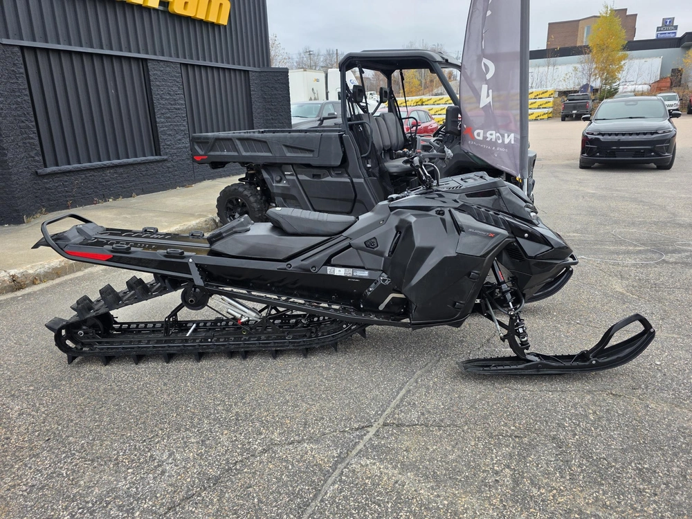 Ski-doo Summit X 165'' 850 E-tec 2023