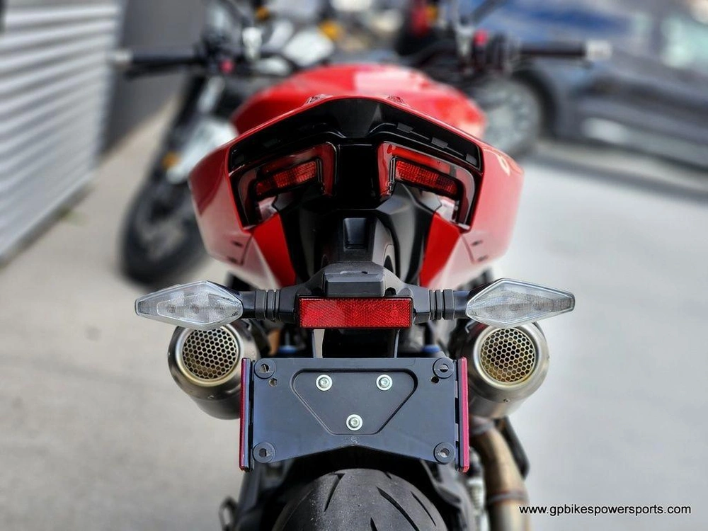 2025 Ducati Streetfighter V2s Ducati Red