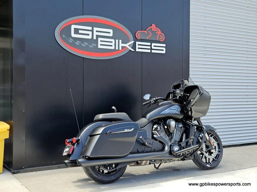 2026 Indian Motorcycle Challenger® Dark Horse® Black Smoke