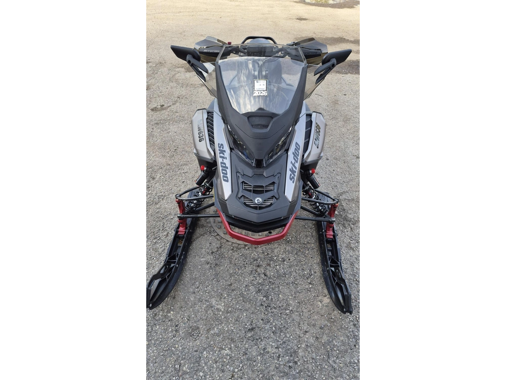 2023 Ski-doo Sm Ren Xrs 9atr Rd Vip 23