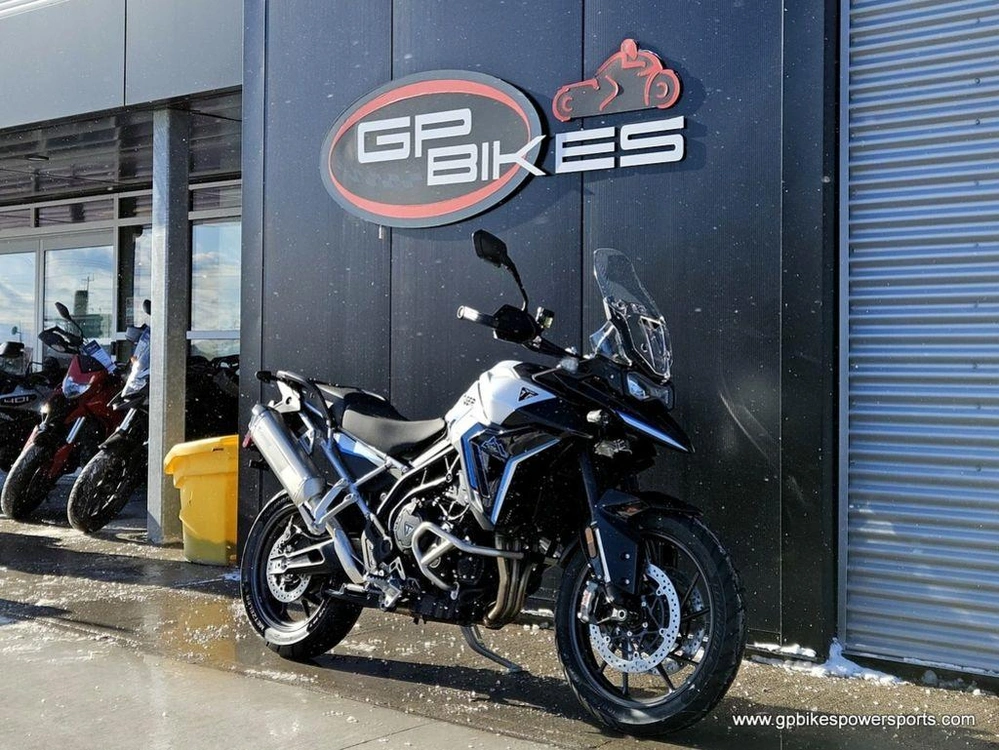 2026 Triumph Tiger 900 Alpine Edition