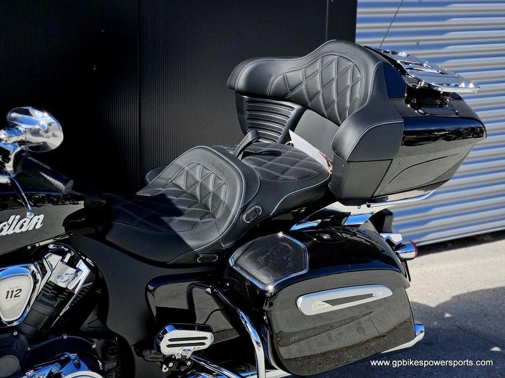 2026 Indian Motorcycle Roadmaster® Powerplus Limited 112 W/powerband A Black Metallic