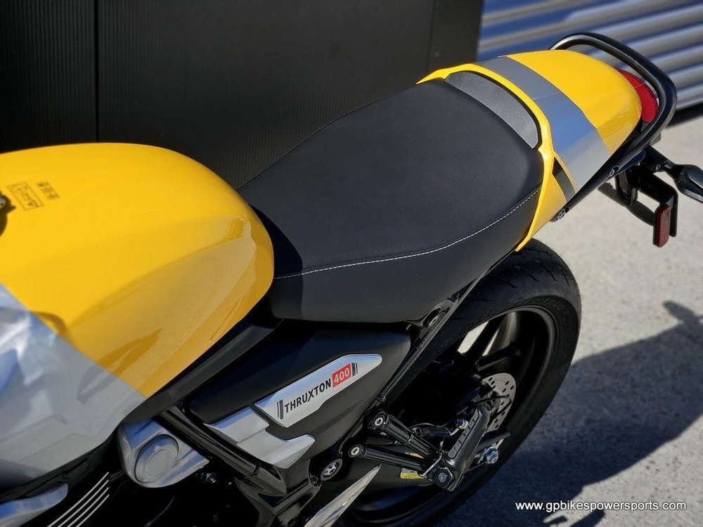 2026 Triumph Thruxton 400 Yellow/silver