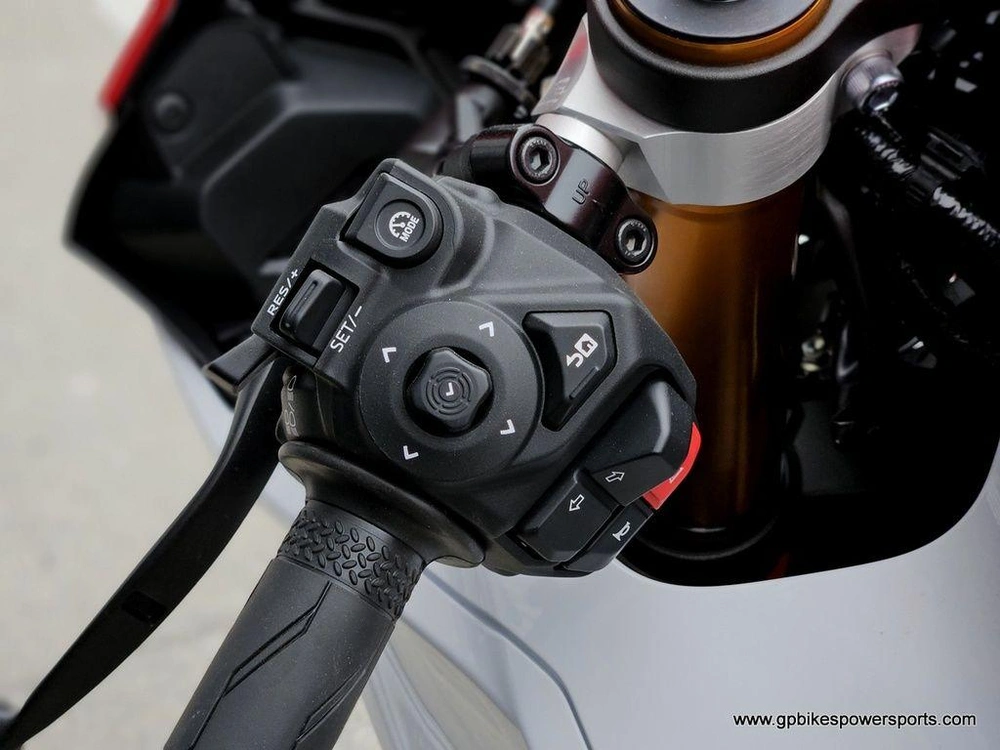 2026 Yamaha Yzf-r7 70th Anniversary