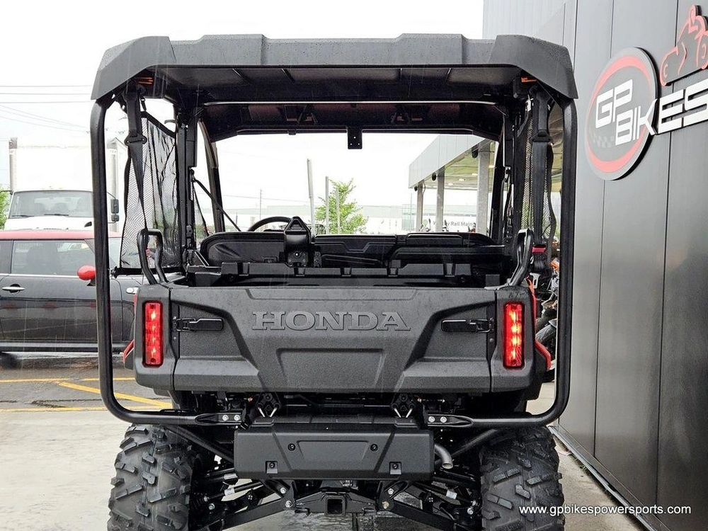 2026 Honda Pioneer 1000-5p Dlx