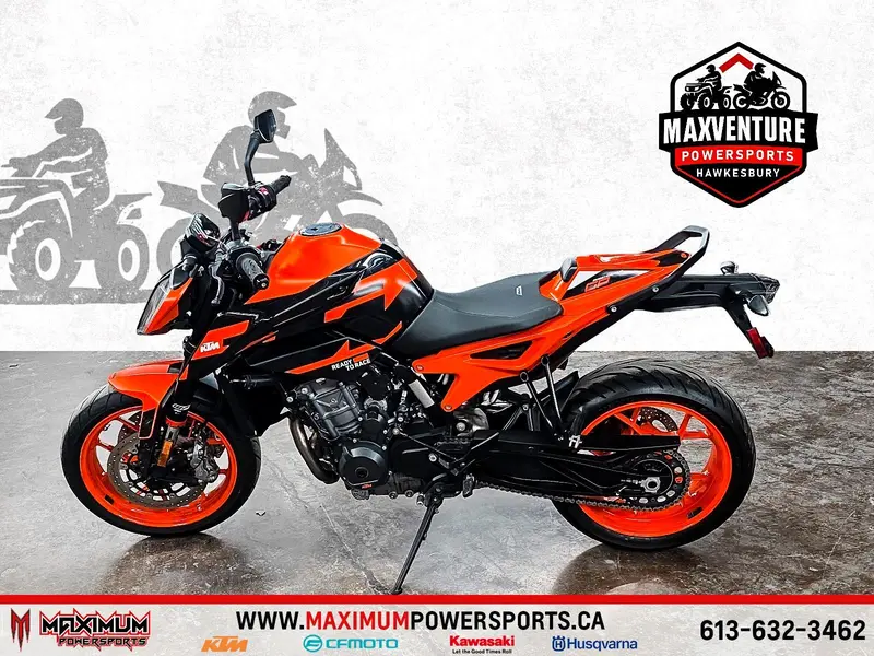 2022 KTM 890 DUKE GP