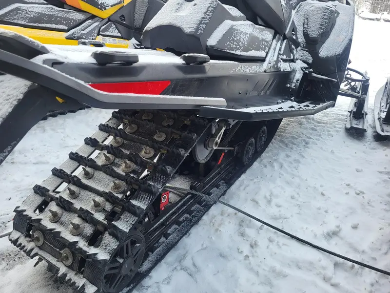 2024 Ski-Doo MXZ X 600R 137"