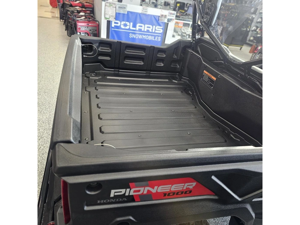 2025 Honda Pioneer 1000 Base alt
