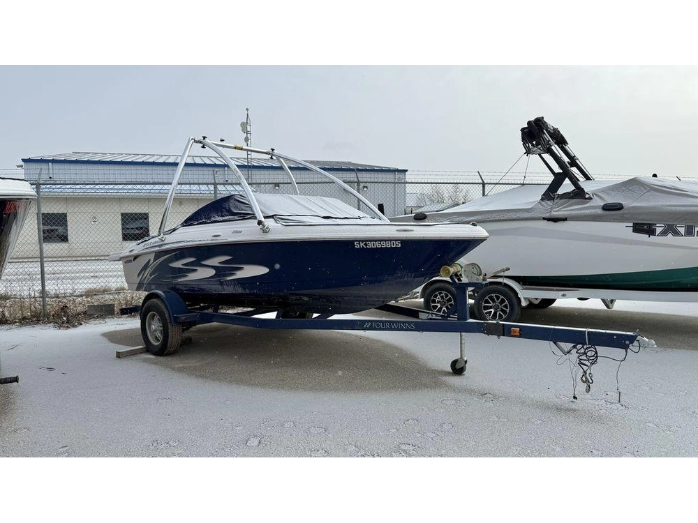 2011 Four Winns 180ss alt