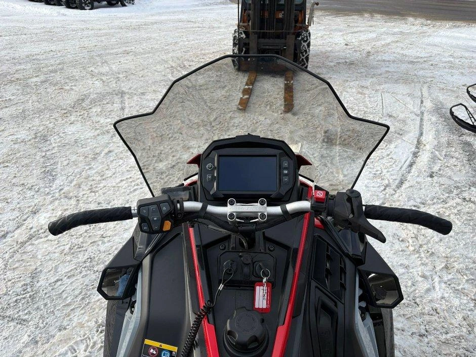 Polaris Polaris Adventure Prostar S4 2025 alt