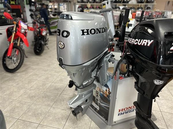 Honda 30hp 2022 alt
