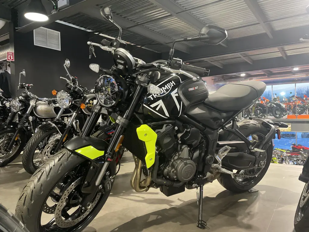 2024 Triumph TRIDENT 660