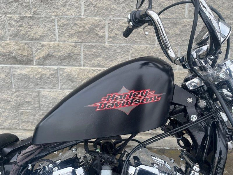 2013 Harley-davidson Xl1200v - Sportster® Seventy-two™ alt