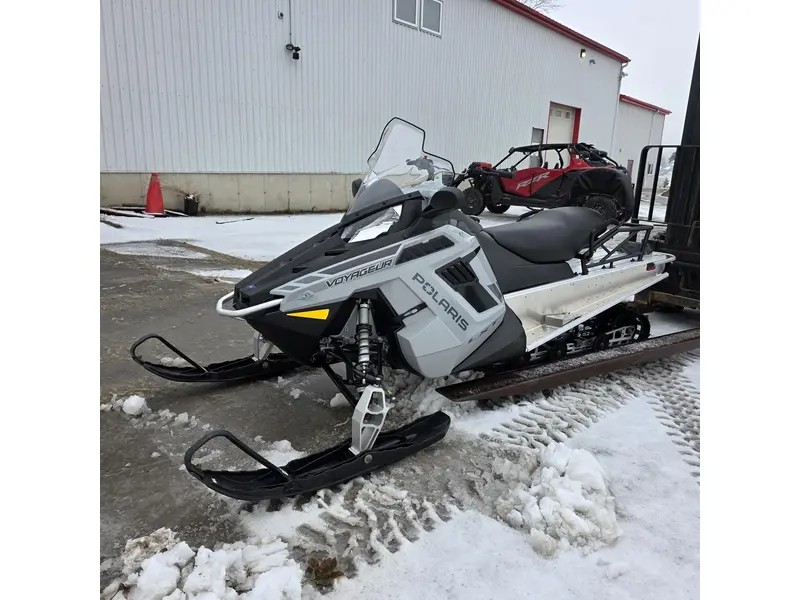 2025 Polaris 550 Voyageur LXT