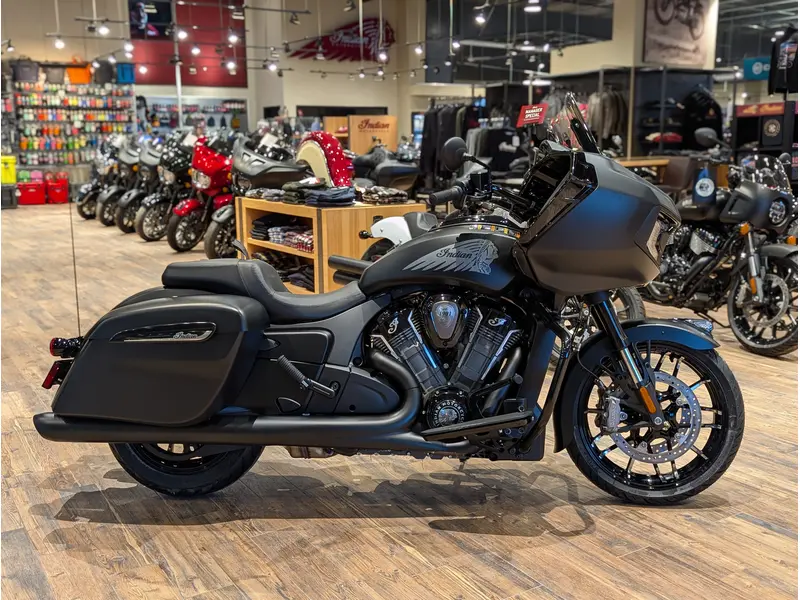 2026 Indian Motorcycle Challenger Dark Horse // Black Smoke