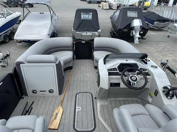 2022 Manitou Oasis 23 Rf Vp alt