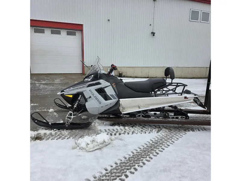 2025 Polaris 550 Voyageur LXT