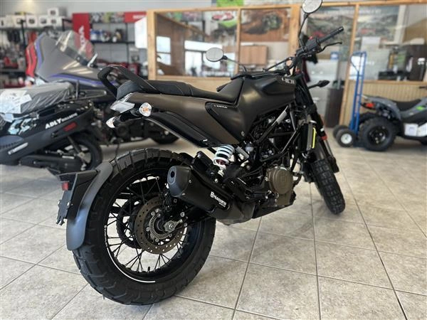 Husqvarna Vitpilen 401/svartpilen 4 2022 alt