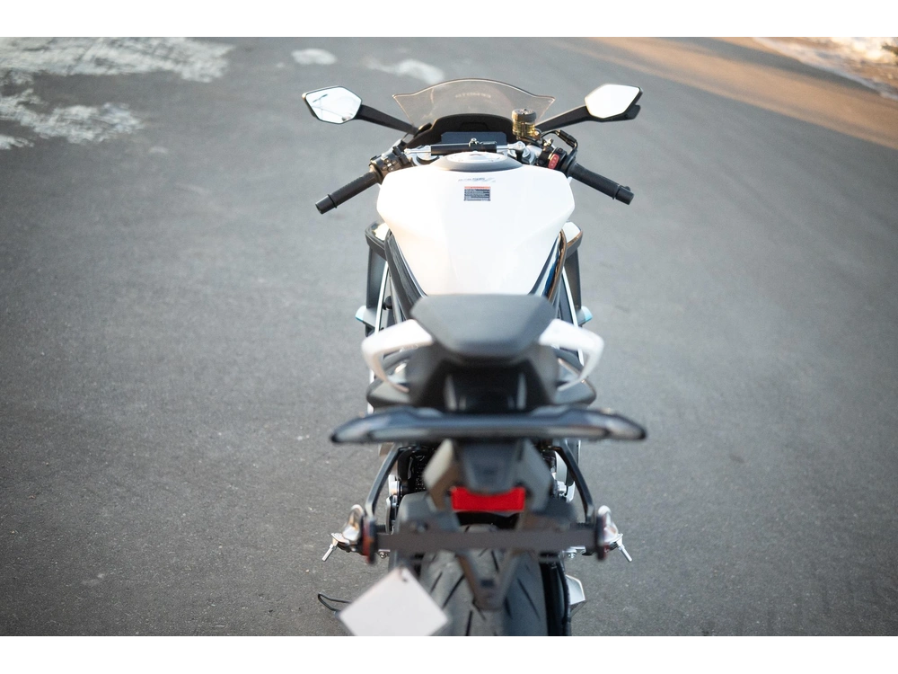 2026 Cfmoto 675 Ss alt