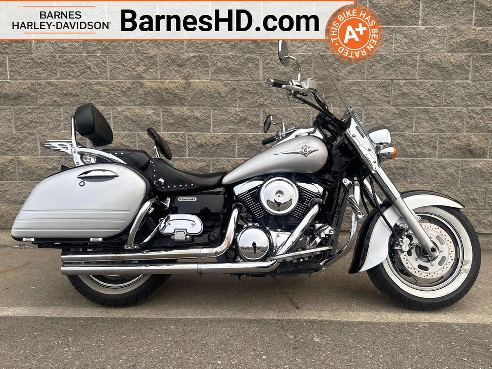 2005 Kawasaki Vulcan 1600 alt