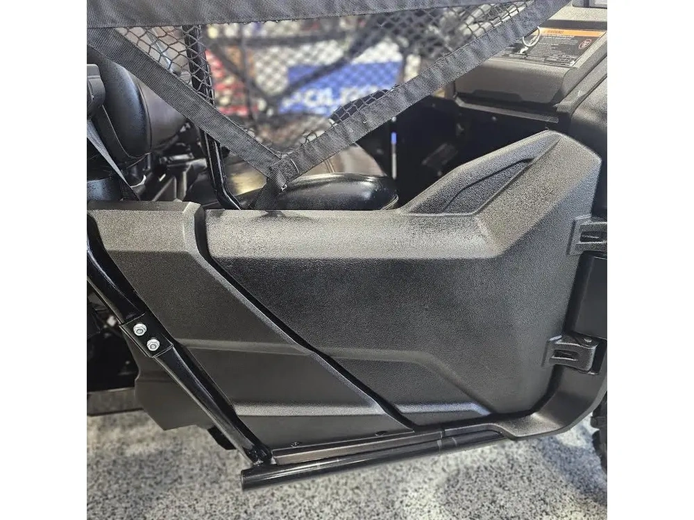 2025 Honda Pioneer 700 alt