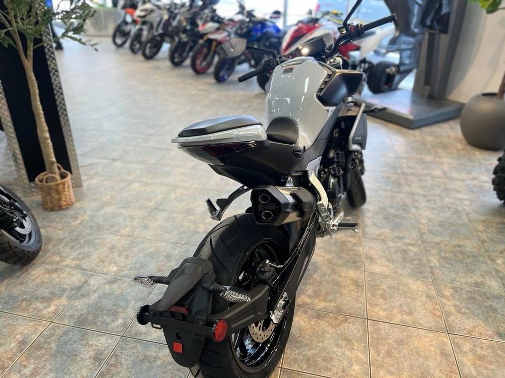 Cfmoto 800nk 2026 alt