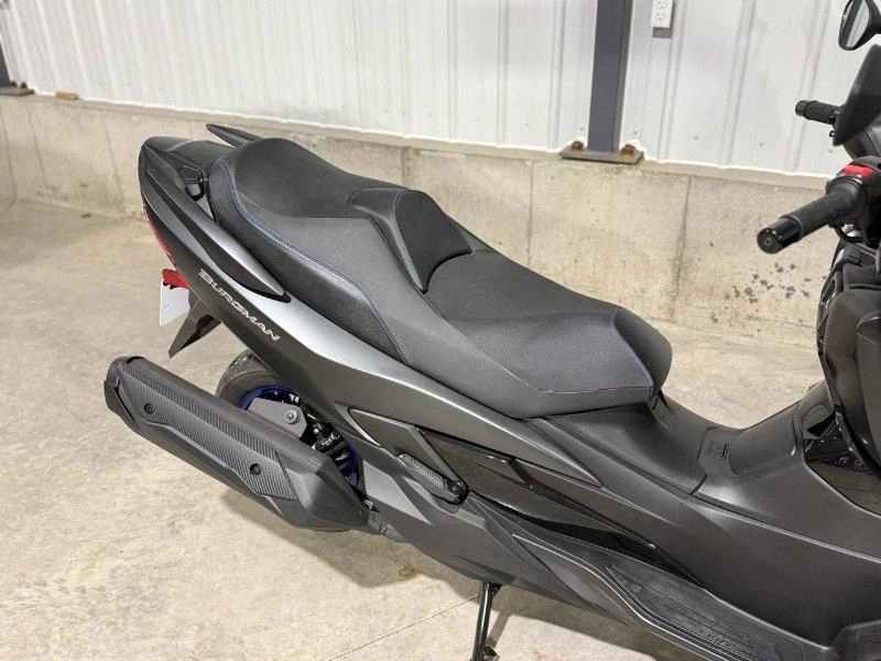 Suzuki Burgman 400 2024 alt