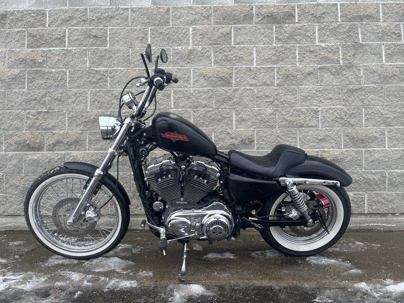 2013 Harley-davidson Xl1200v - Sportster® Seventy-two™ alt