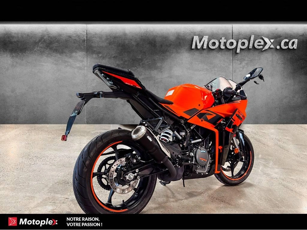 Ktm Rc390 *886 Km* Liquidation 2022 alt