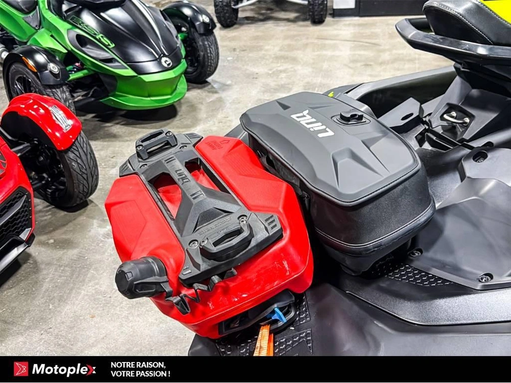 Sea-doo Spark Trixx 3up 2023 alt