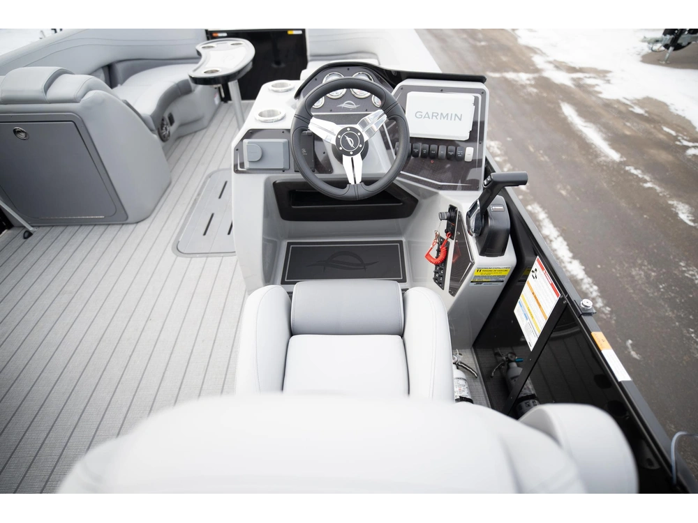 2026 Suncatcher Fusion 322ss alt