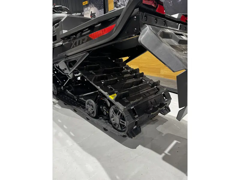 2026 Ski-Doo EXPEDITION XTREME 850 E-TEC