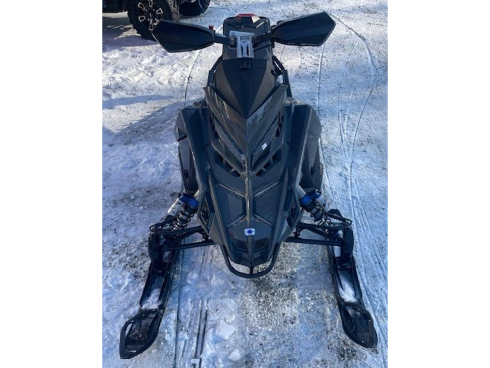 2025 Polaris 650 Switchback Assault 146 Storm Gray / Indy Red alt