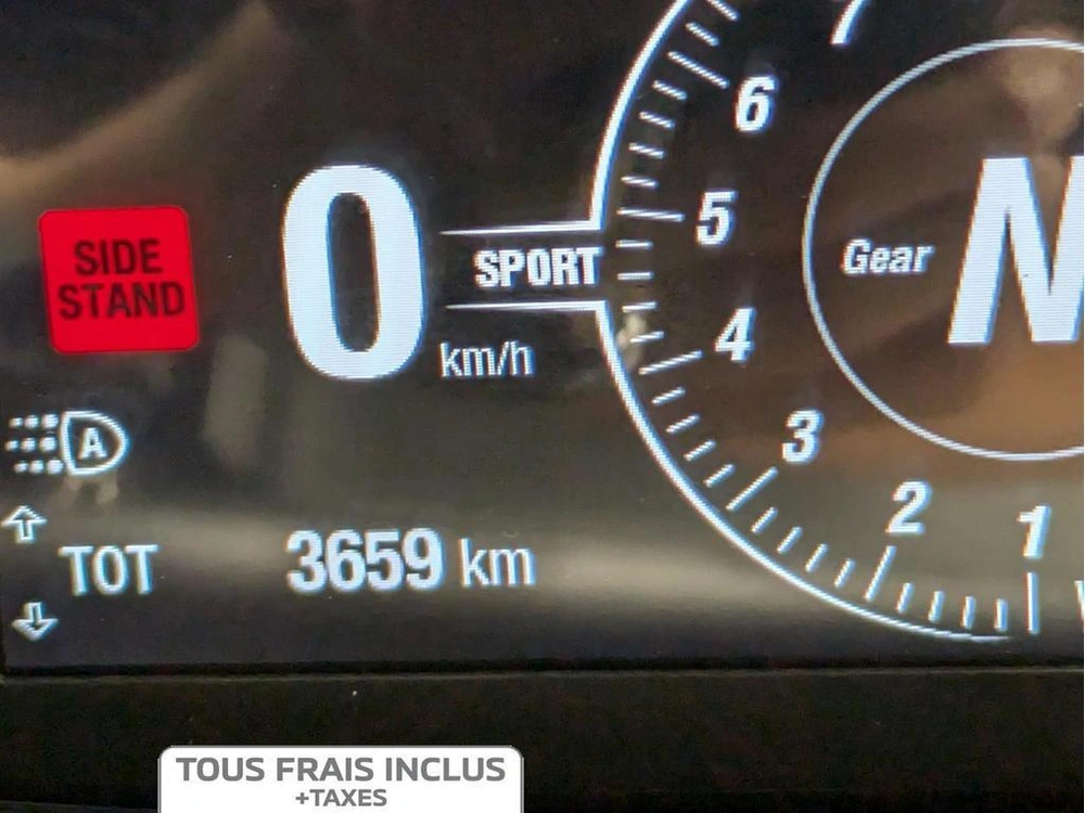 Ducati Panigale V2 2025 alt