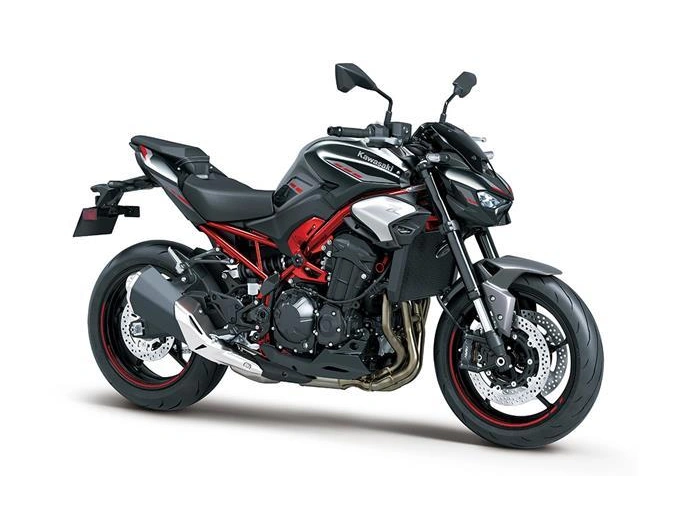 Kawasaki Z900 2025 alt
