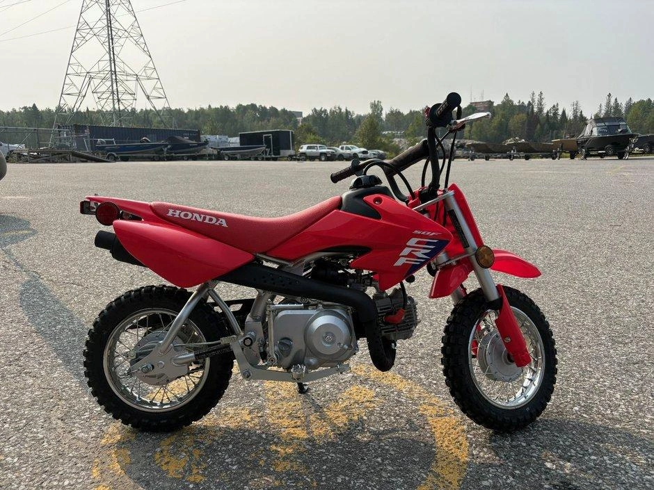 Honda Honda Crf50f 2026 alt
