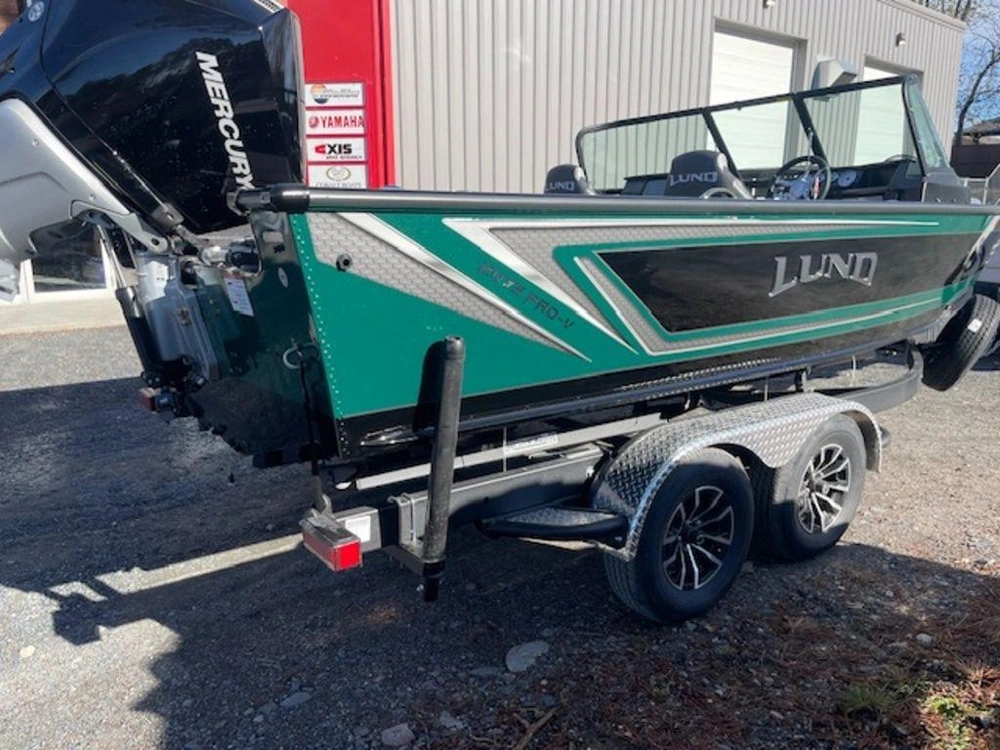 2026 Lund Boat Co 2075 Pro-v Sport alt