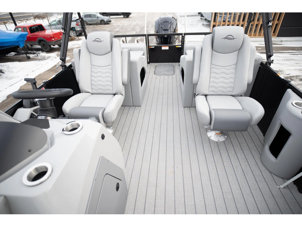 2026 Suncatcher Fusion 322ss alt