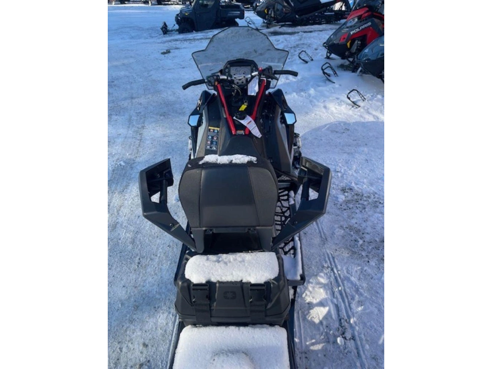 2025 Polaris Prostar S4 Indy Adventure 137 Storm Gray / Indy Red alt