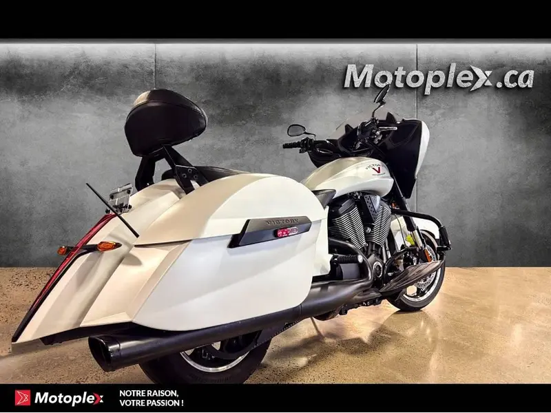 2016 Victory Motorcycles CROSS COUNTRY