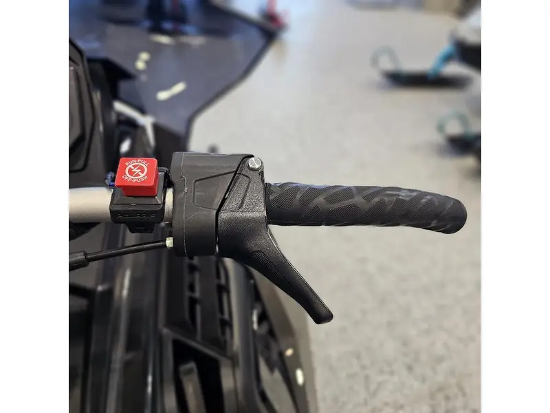 2025 Polaris 850 INDY VR1 137