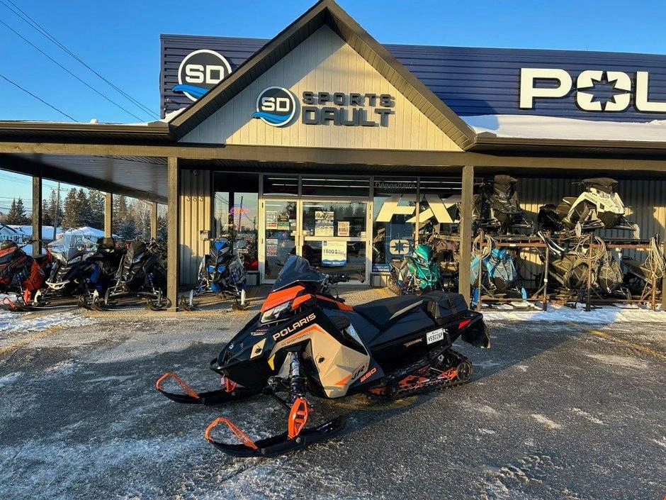 Polaris Polaris 850 Indy Vr1 129'' 2022 alt