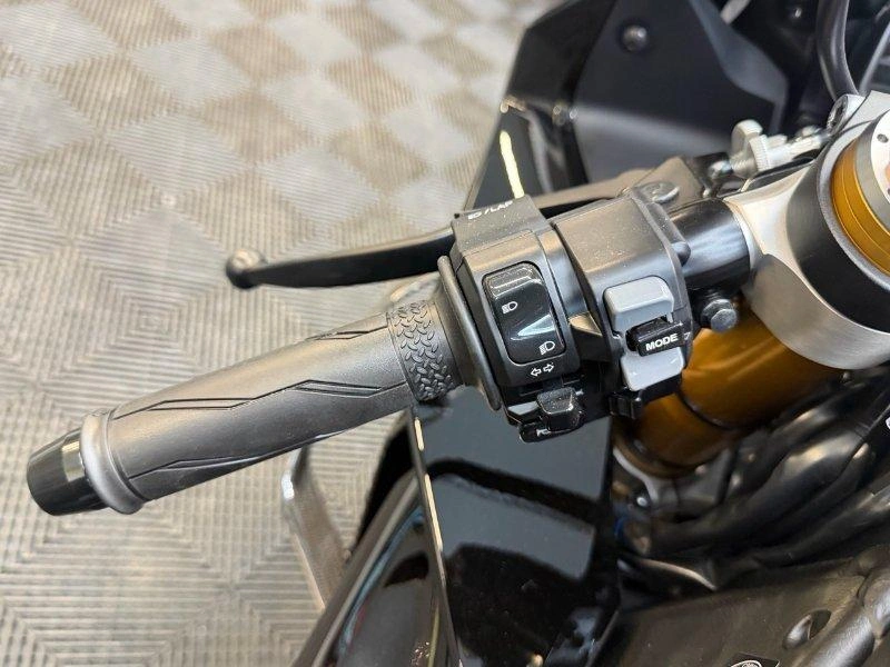 Yamaha Yzf-r1 Carbone 2026 alt