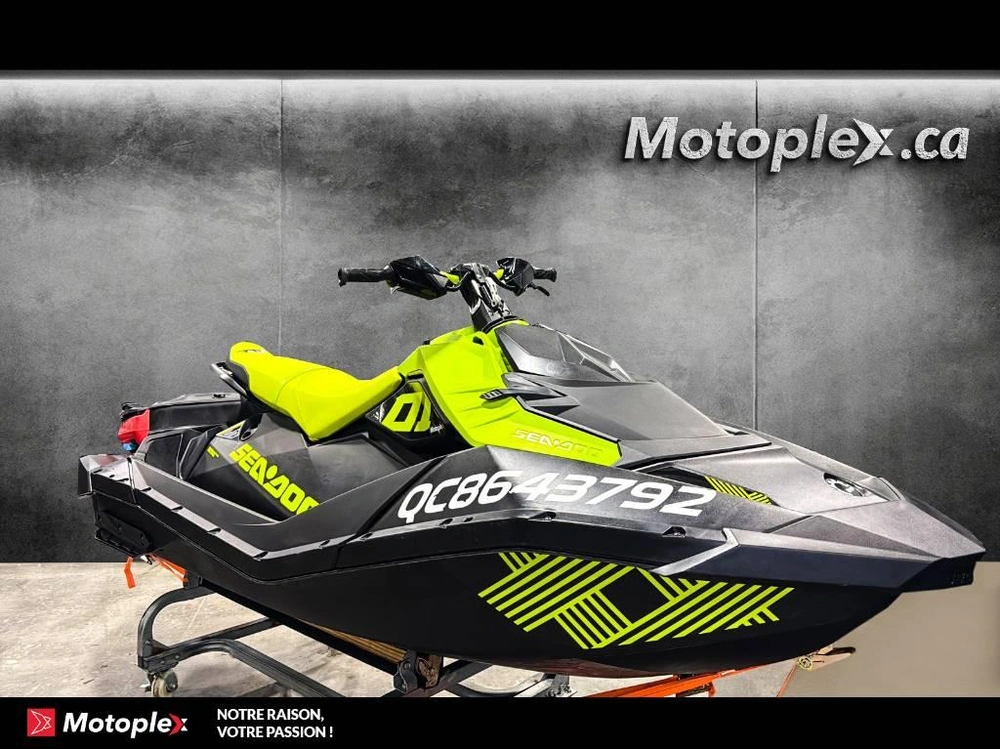 Sea-doo Spark Trixx 3up 2023 alt