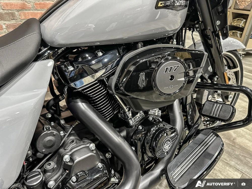 2026 Harley-davidson Street Glide alt