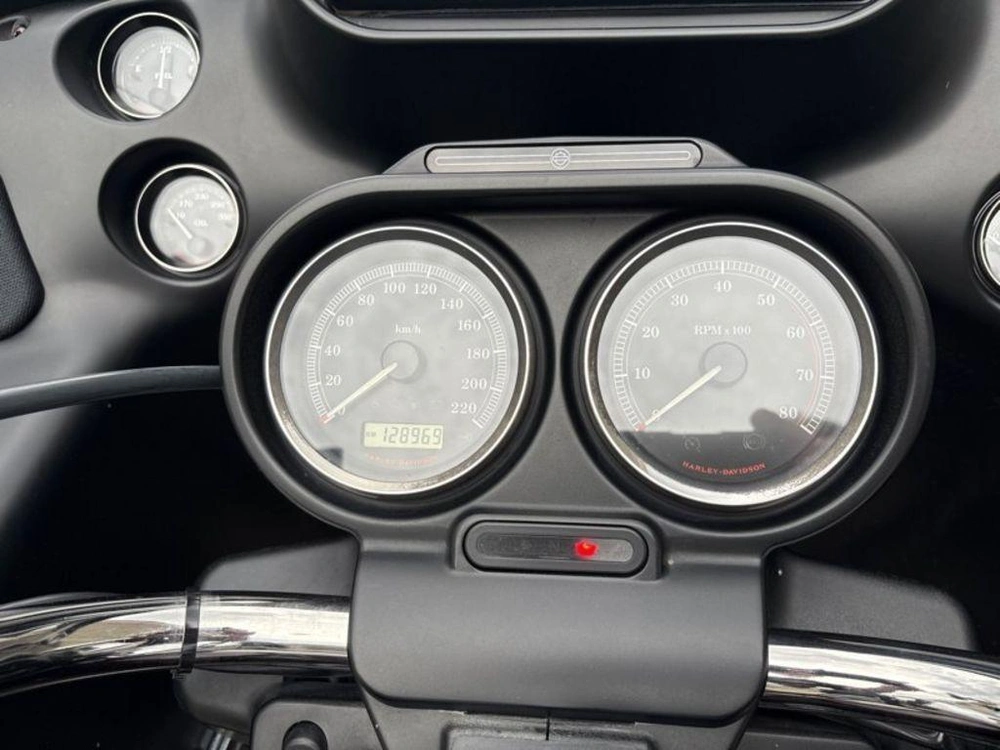 2011 Harley-davidson Fltru - Road Glide® Ultra alt