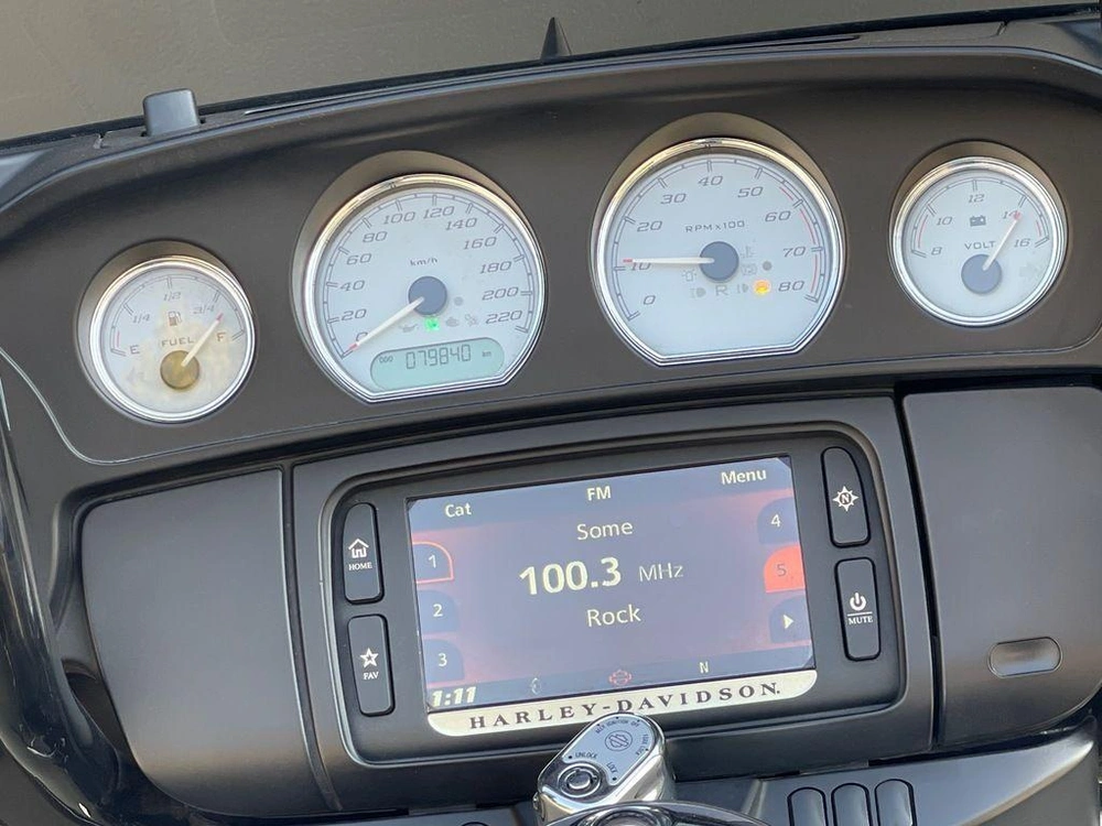 2018 Harley-davidson Flhx - Street Glide® alt